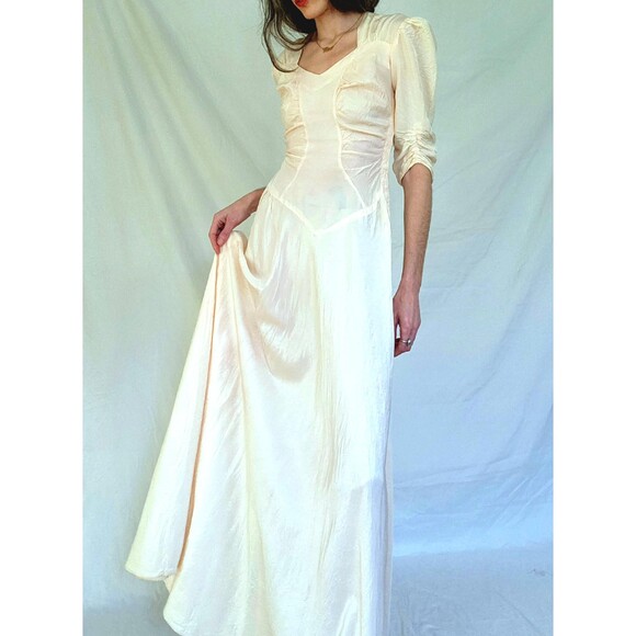 1930s Vintage Bias Cut Art Deco Floor Length Gown: Ruched Pink Taffeta Dress - Picture 8 of 14